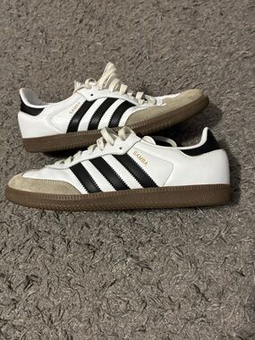 White adidas samba
